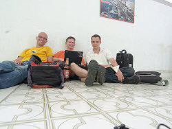 Reisebericht - mit tuifly.com nach Mali Losinj in Kroatien - .. warten auf den Heimflug nach Leipzig